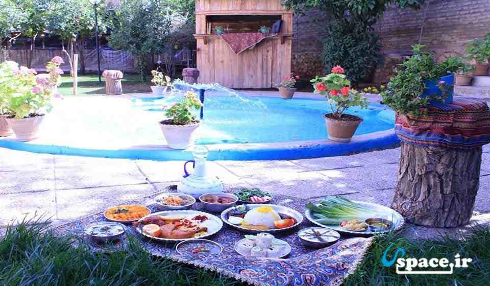 اقامتگاه بوم گردی خانه باغ ایرانی شیراز- نمای زیبای بیرونی
